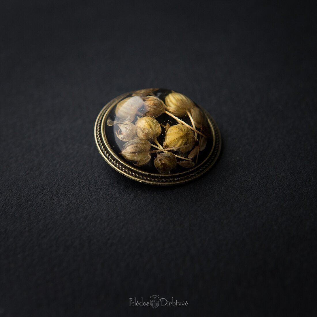 Apvali juoda sagė "Linai" (37mm) 4