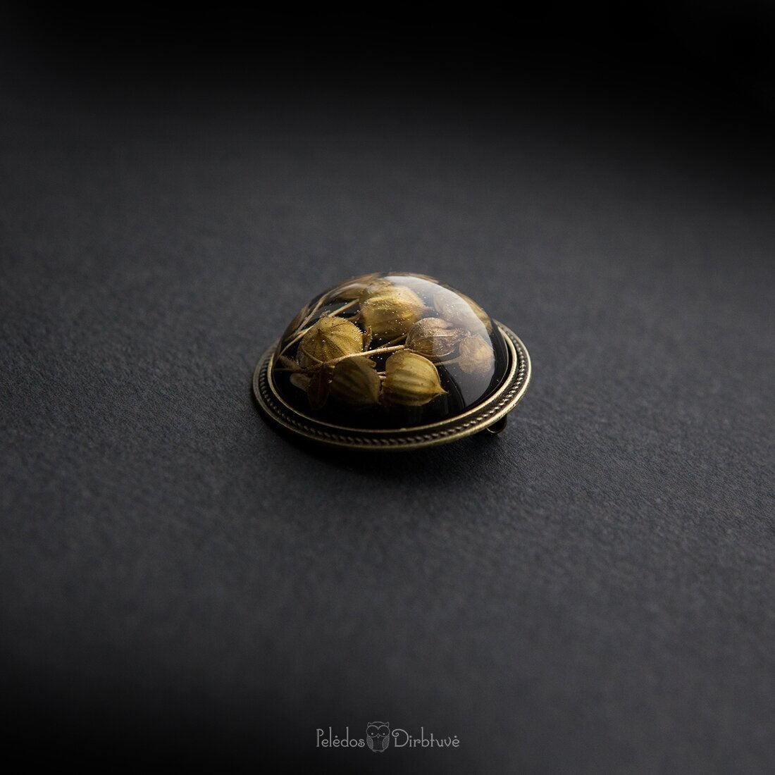 Apvali juoda sagė "Linai" (37mm) 5