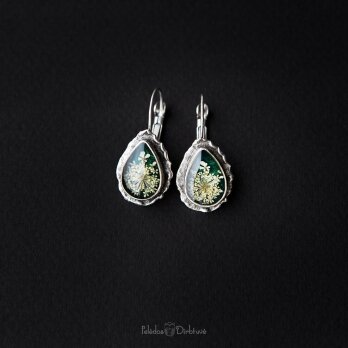 Etno stiliaus sidabruoto žalvario auskarai "Emerald Queen" (Lašo formos)