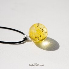 Geltonas pakabukas-burbulas su pūkais "Saulės Pūkai" (25mm)