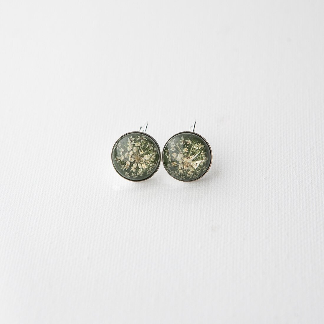 Itališko sidabro auskarai "Grass Green Queen" (15mm) Itališko sidabro auskarai "Grass Green Queen" (15mm)