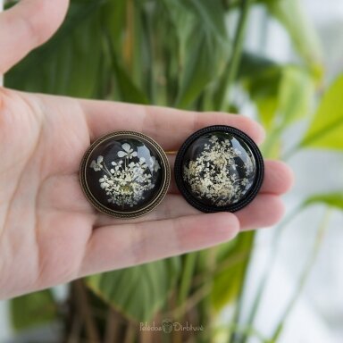 Sagė su gėlių nėriniais "Black Queen" (37mm) - variantai pasirinkimui Sagė su gėlių nėriniais "Black Queen" (37mm) - variantai pasirinkimui