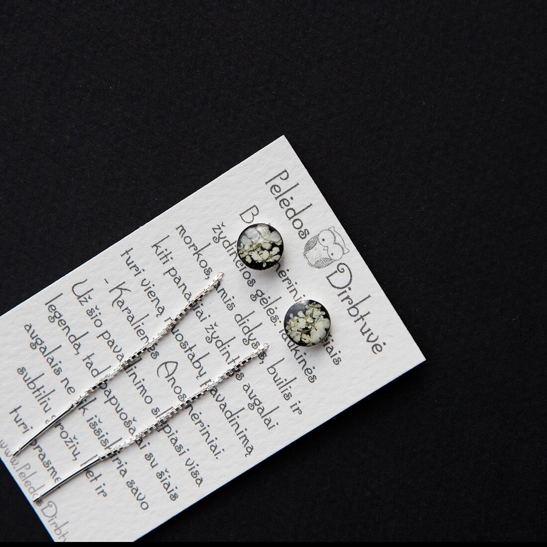 Sidabriniai auskarai su grandinėlėmis "Black Queen" (8mm) Sidabriniai auskarai su grandinėlėmis "Black Queen" (8mm)