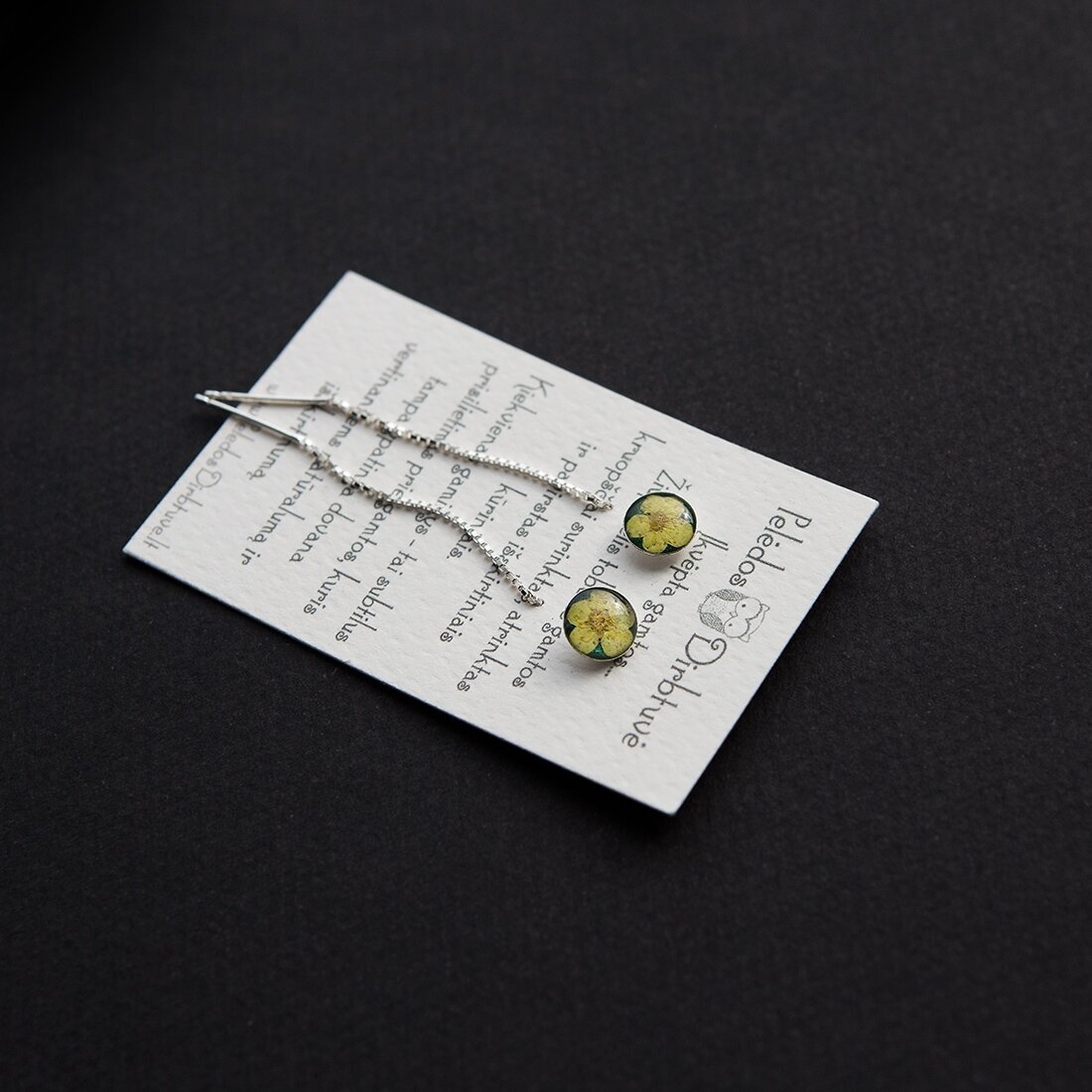 Sidabriniai auskarai su grandinėlėmis "Saulės Bučinys" (8mm) 1 Sidabriniai auskarai su grandinėlėmis "Saulės Bučinys" (8mm) 1