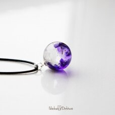 Violetinis pakabukas-burbulas su pūkais "Kosmoso Pūkai" (25mm) II